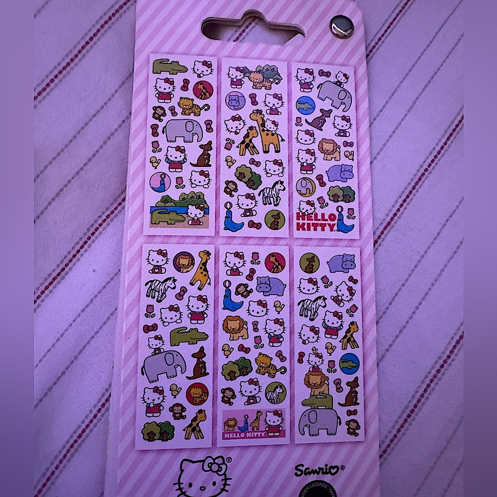 Hello Kitty BUNDLE - Picture 5 of 7
